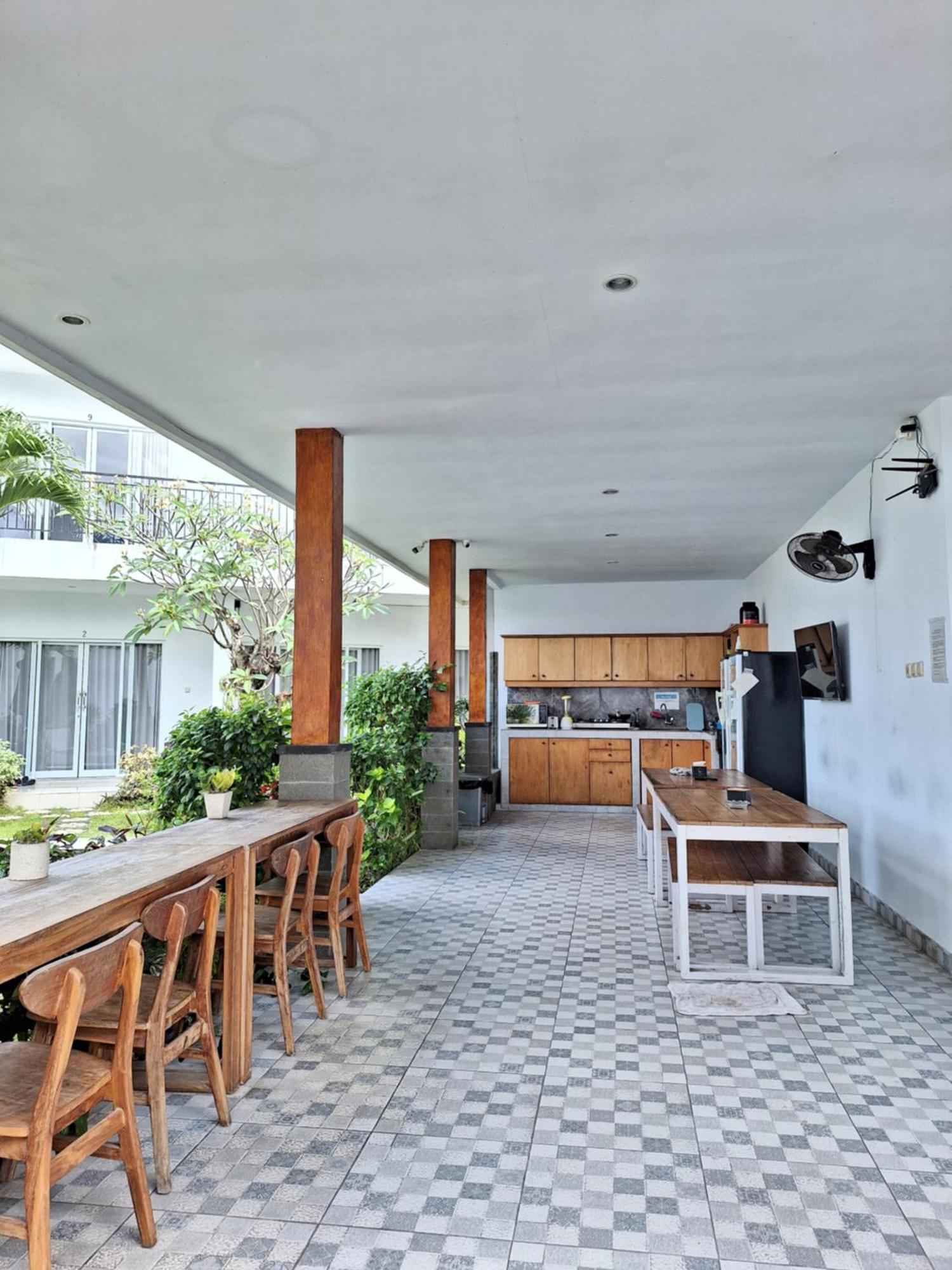 Bonewood Guesthouse Canggu Kültér fotó
