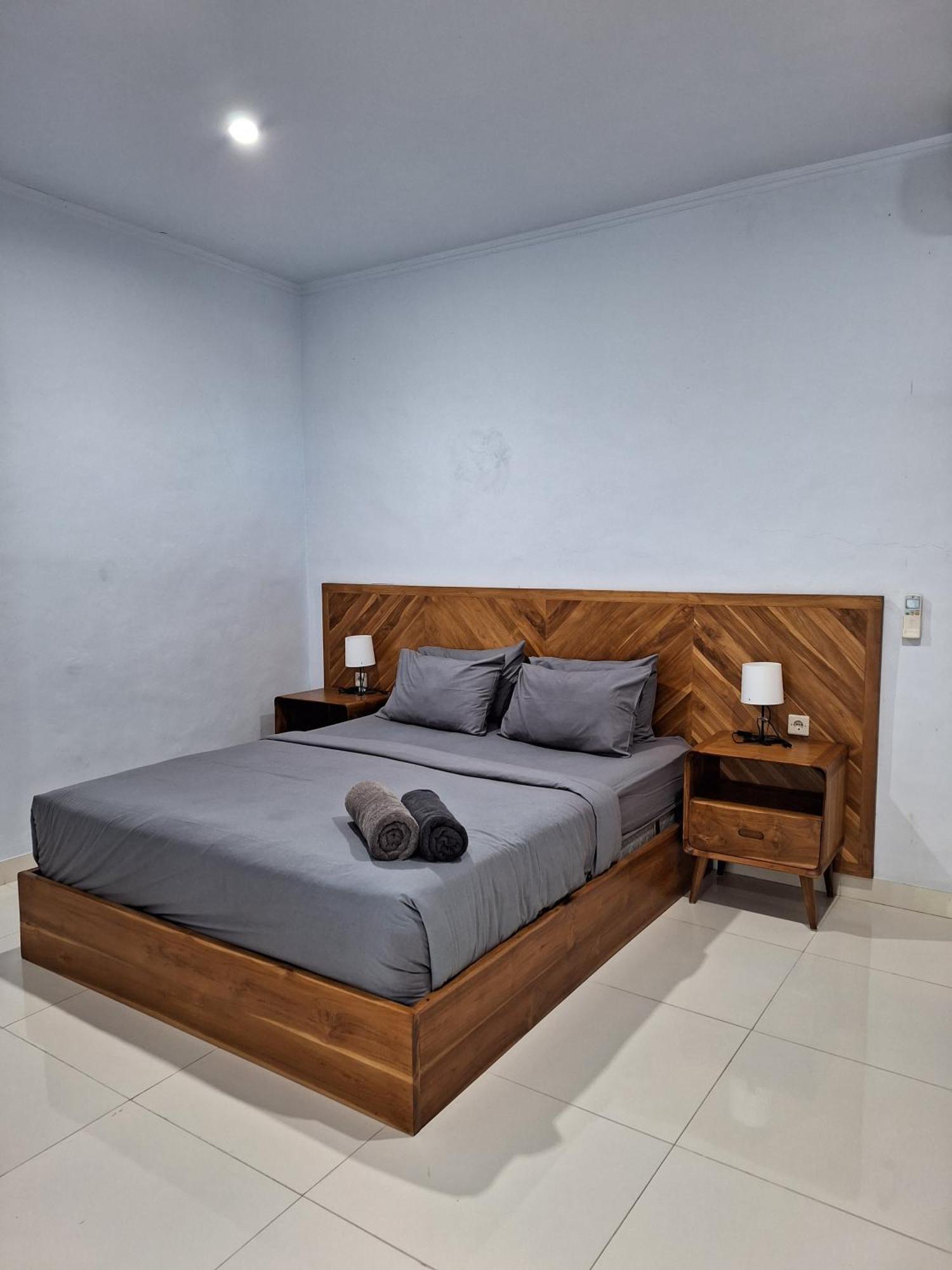 Bonewood Guesthouse Canggu Kültér fotó