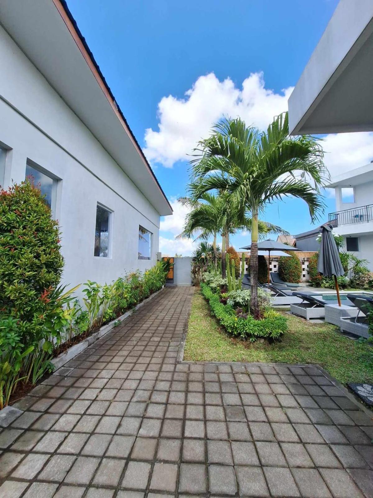 Bonewood Guesthouse Canggu Kültér fotó